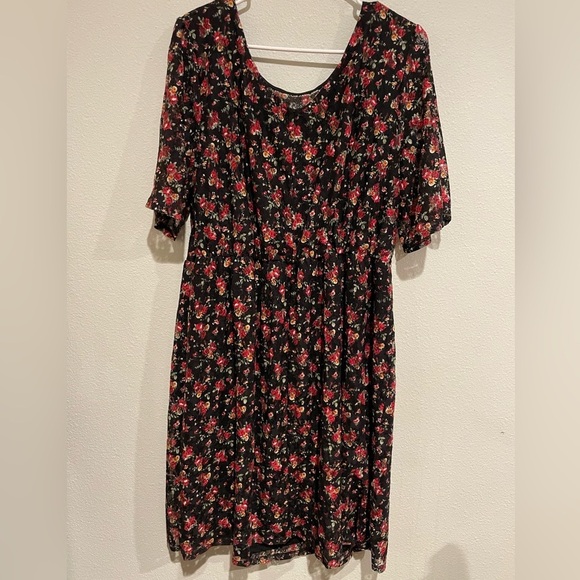 American Rag Dresses & Skirts - American Rag black lace midi dress.  Size 3X
